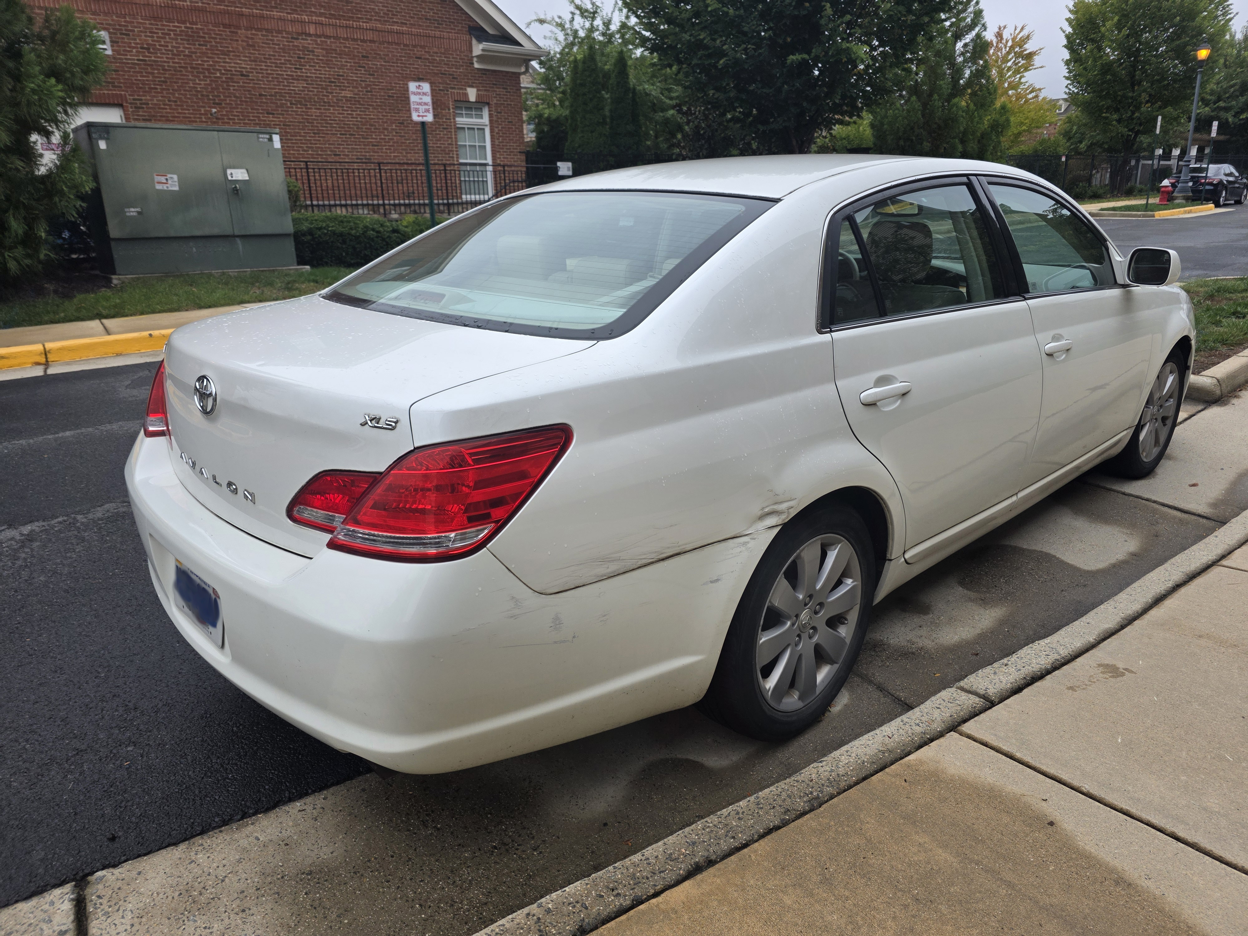 Used 2007 Toyota Avalon XLS FWD image 16