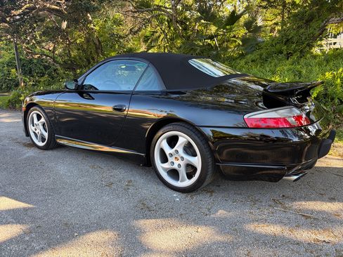 Used 2001 Porsche 911 Cabriolet image 1