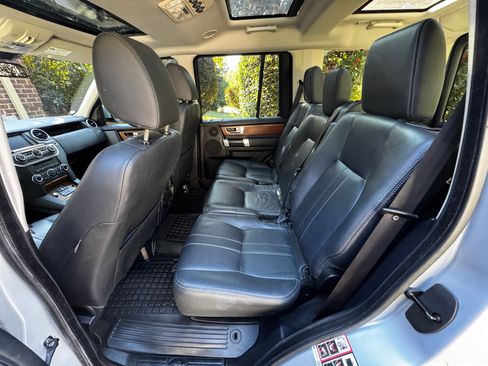 Used 2016 Land Rover LR4 HSE AWD/4WD image 15