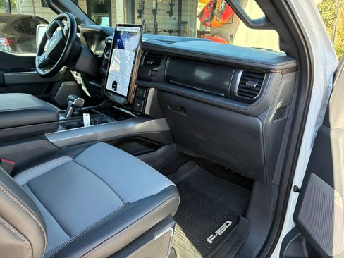 Used 2022 Ford F150 Lightning Lariat w/ Equipment Group 511A High AWD/4WD image 6