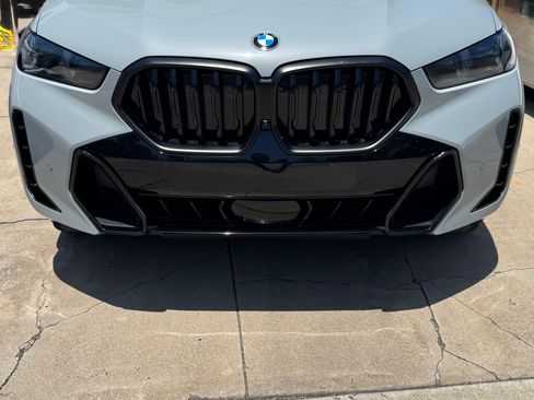 Used 2024 BMW X6 xDrive40i w/ M Sport Professional Package AWD/4WD image 2