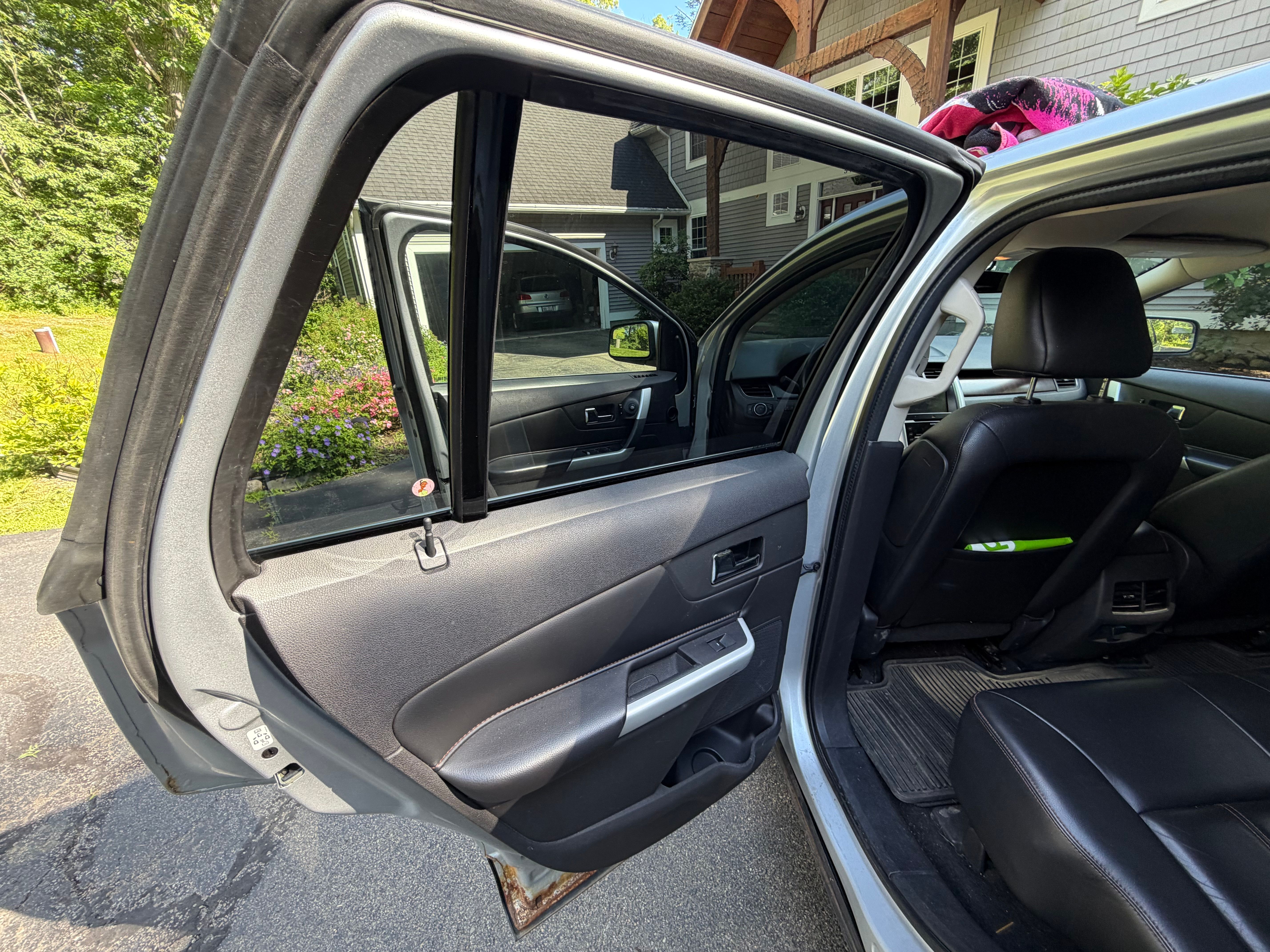 Used 2011 Ford Edge Limited w/ Trailer Tow Package AWD/4WD image 8