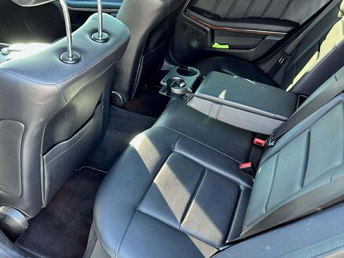 Used 2011 Mercedes-Benz E 350 4MATIC Wagon image 11