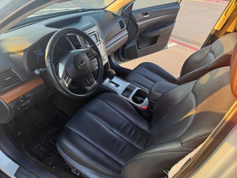 Used 2014 Subaru Outback 2.5i Limited w/ Moonroof Package image 11