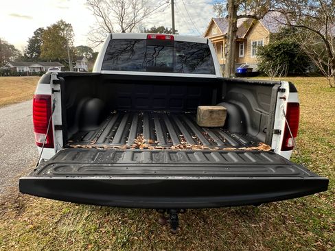 Used 2015 RAM 1500 Sport w/ Convenience Group image 5