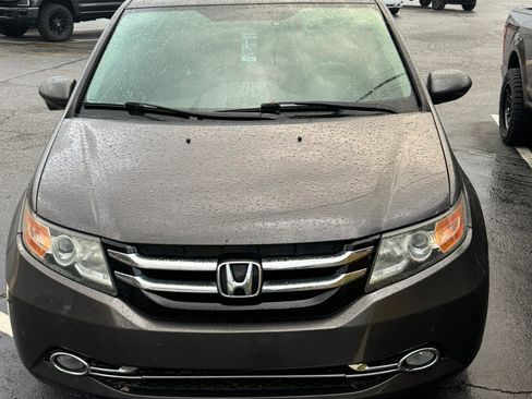 Used 2014 Honda Odyssey Touring Elite image 4