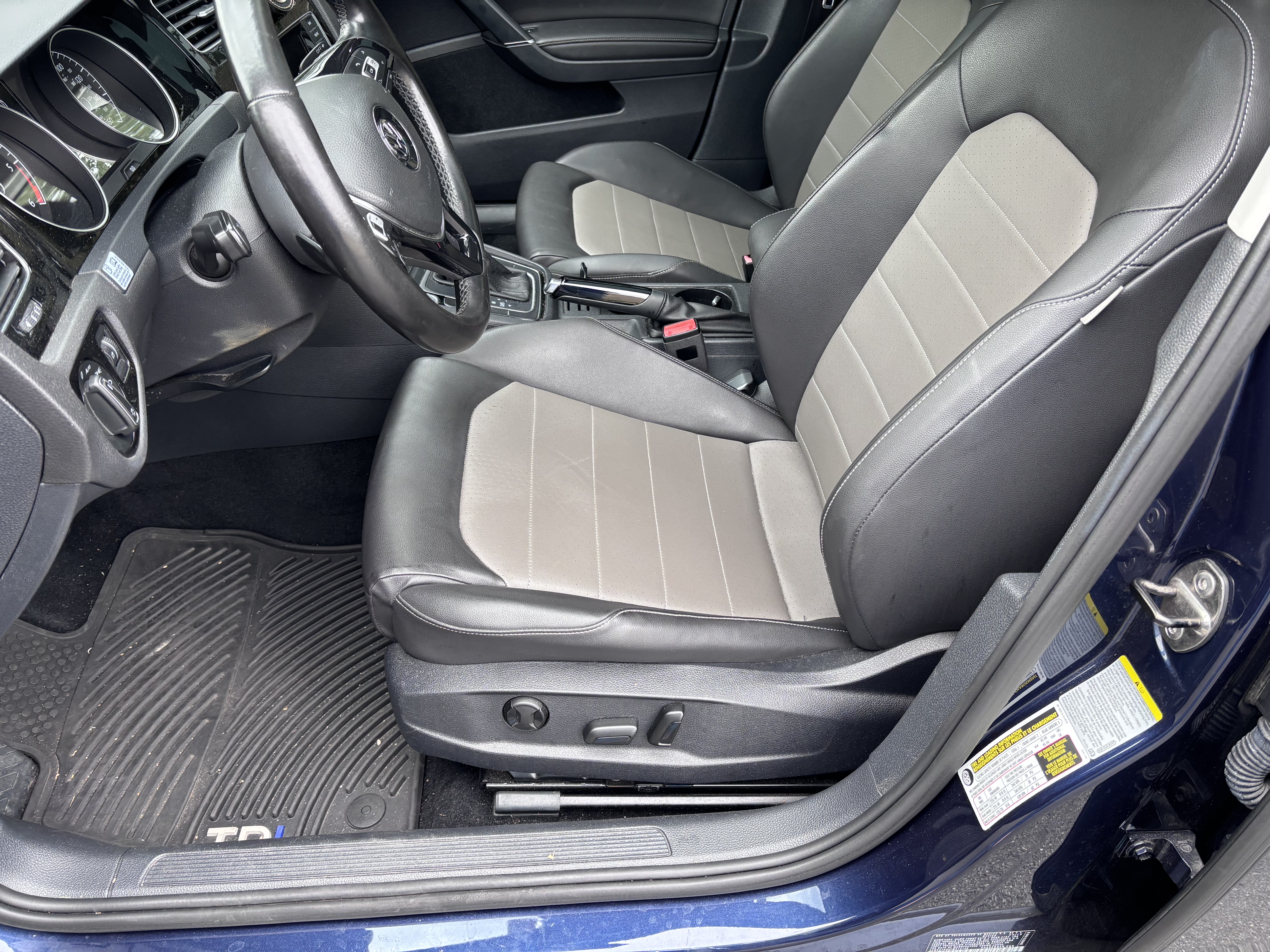 Used 2015 Volkswagen Golf TDI SEL FWD image 9