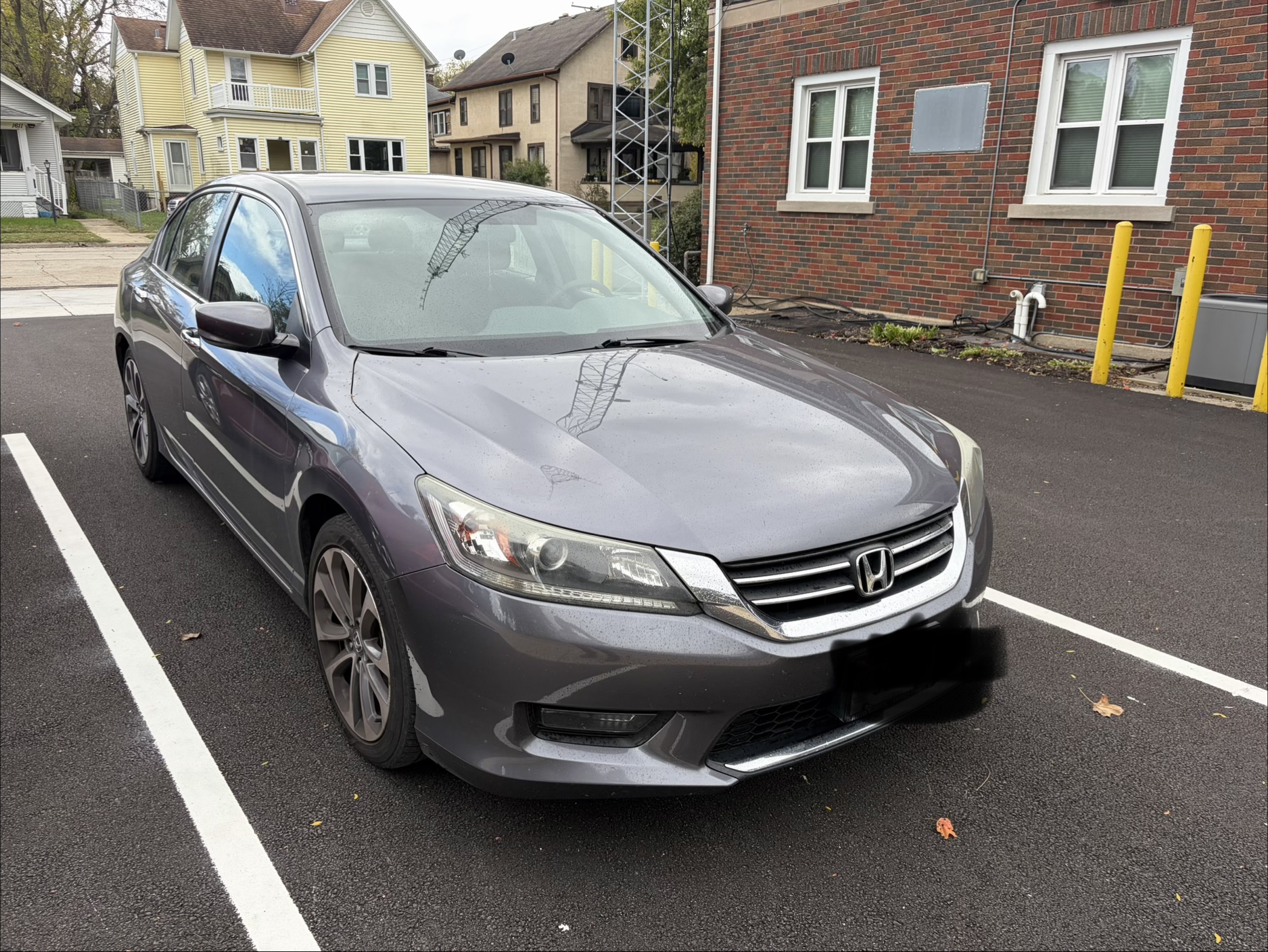 Used 2015 Honda Accord Sport image 2