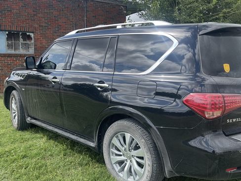 Used 2015 INFINITI QX80 2WD image 2