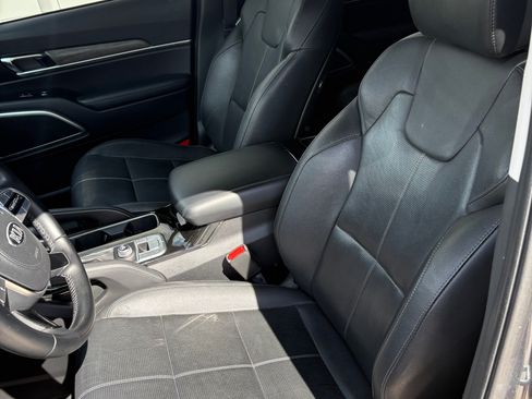 Used 2021 Kia Telluride EX image 18