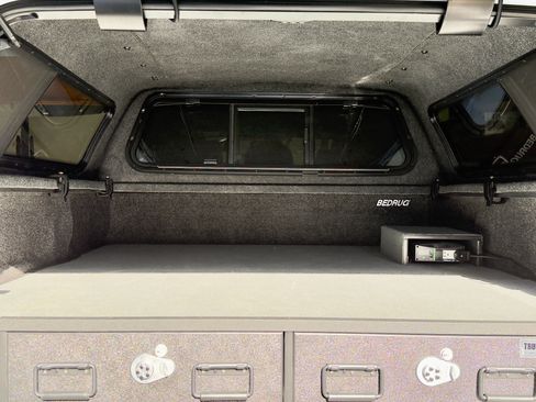 Used 2012 Ford F150 Raptor w/ Raptor Luxury Pkg image 27