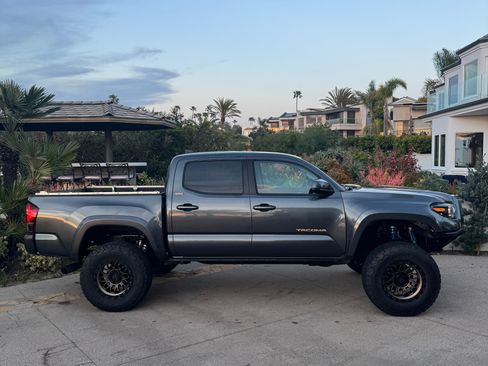 Used 2023 Toyota Tacoma SR5 image 4