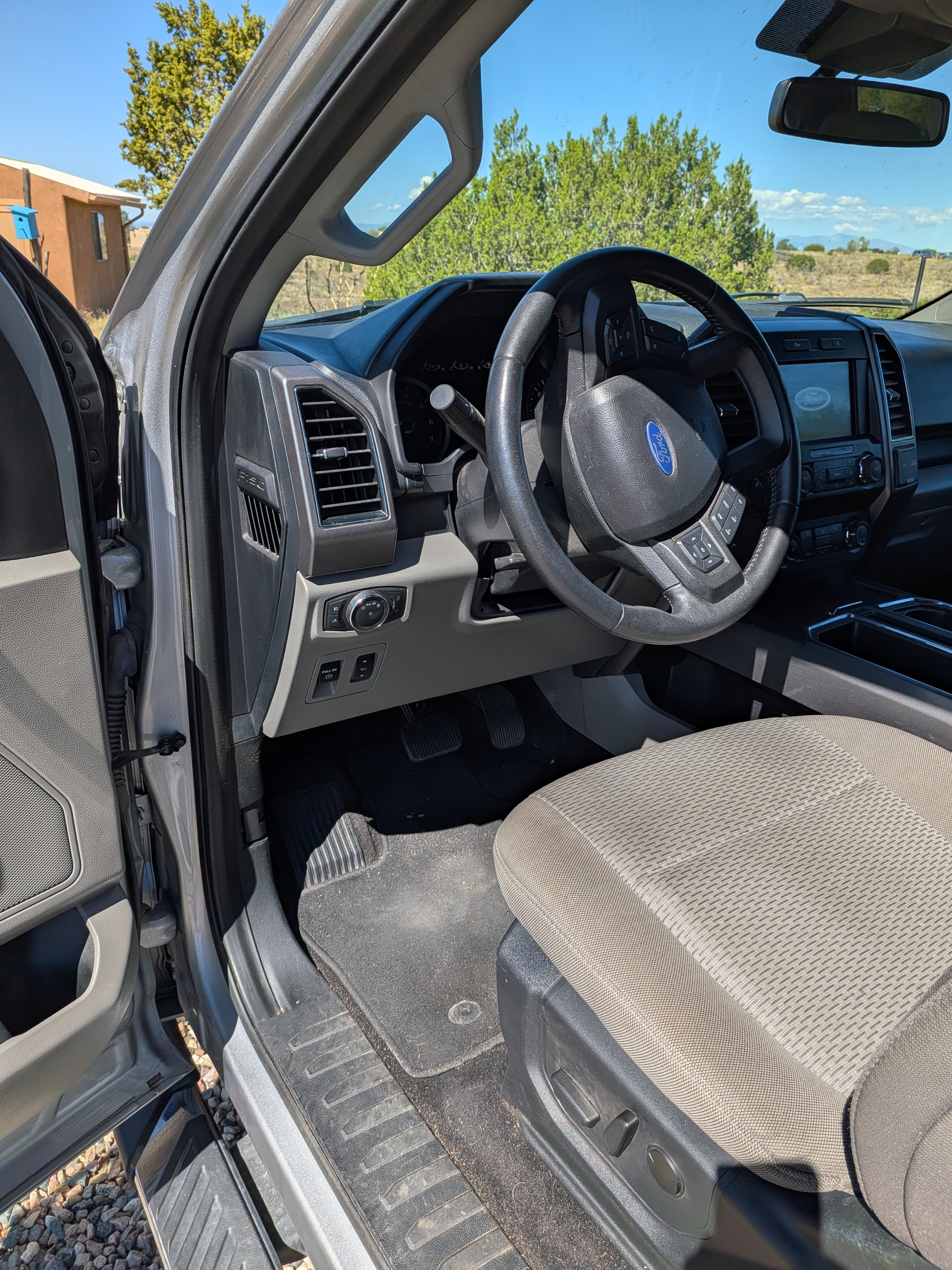 Used 2020 Ford F150 XLT w/ Equipment Group 302A Luxury AWD/4WD image 6