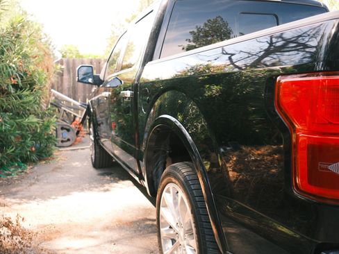 Used 2018 Ford F150 Limited w/ Trailer Tow Package image 30