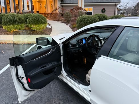 Used 2015 Maserati Ghibli S Q4 image 4