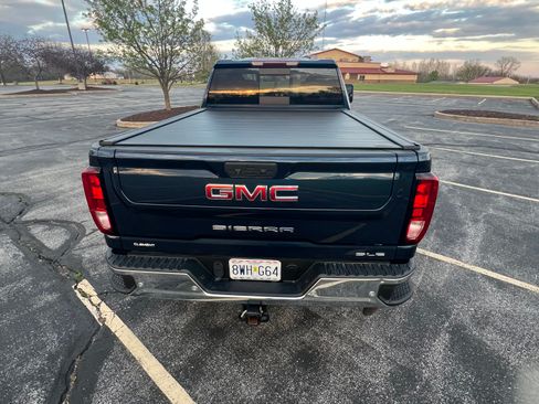 Used 2022 GMC Sierra 2500 SLE w/ Preferred Package AWD/4WD image 5
