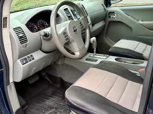 Used 2019 Nissan Frontier SV image 16