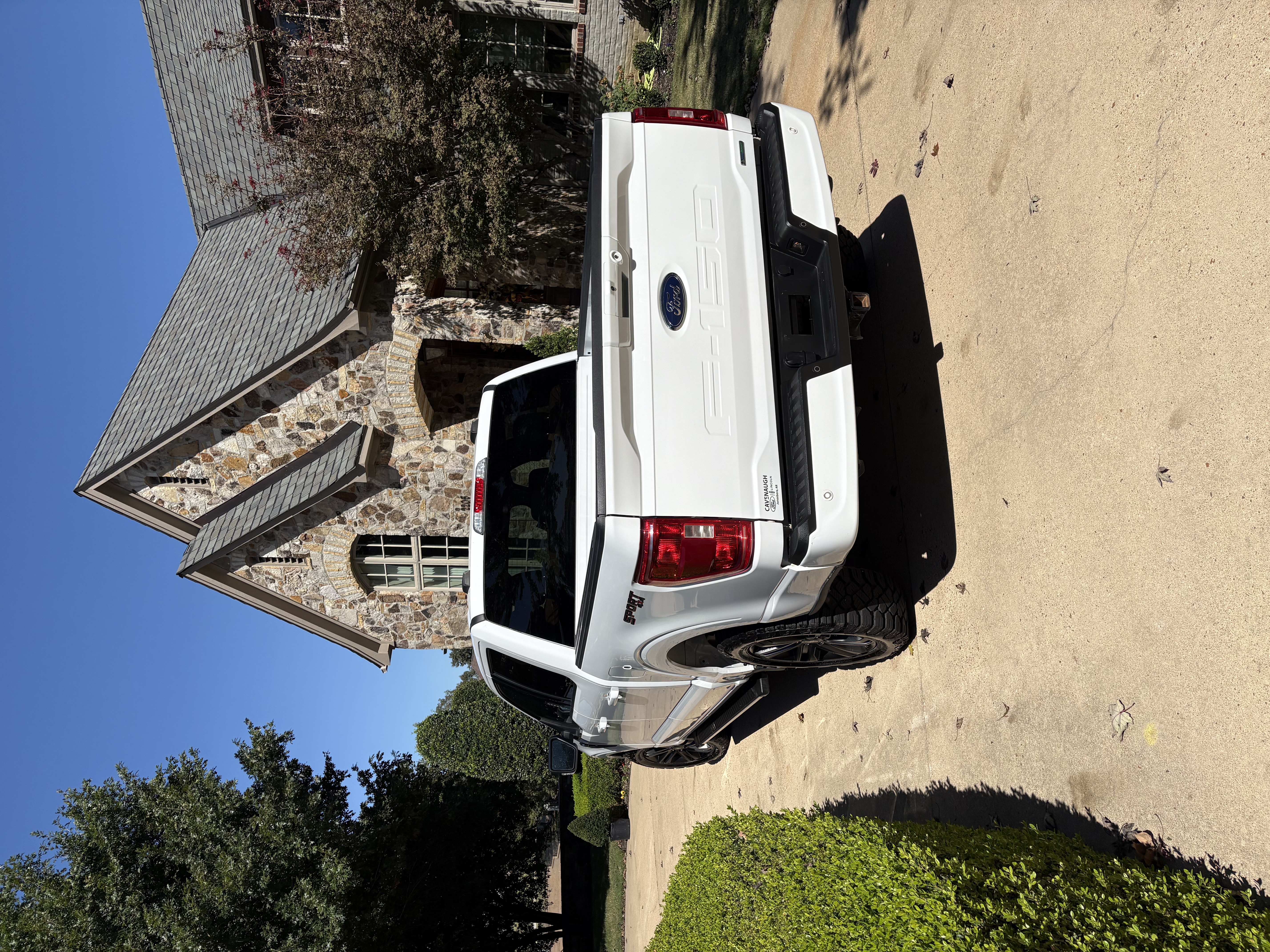 Used 2022 Ford F150 XLT w/ Equipment Group 302A High AWD/4WD image 2
