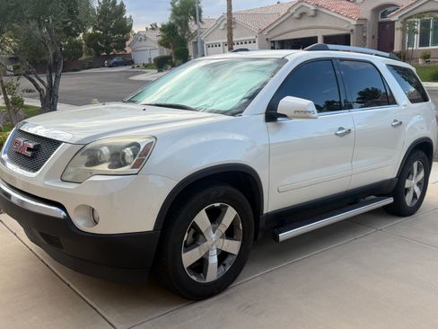 Used 2012 GMC Acadia SLT FWD image 4