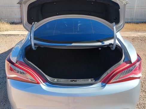 Used 2013 Hyundai Genesis 2.0T image 11