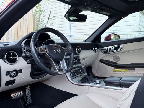 Used 2012 Mercedes-Benz SLK 350 image 11