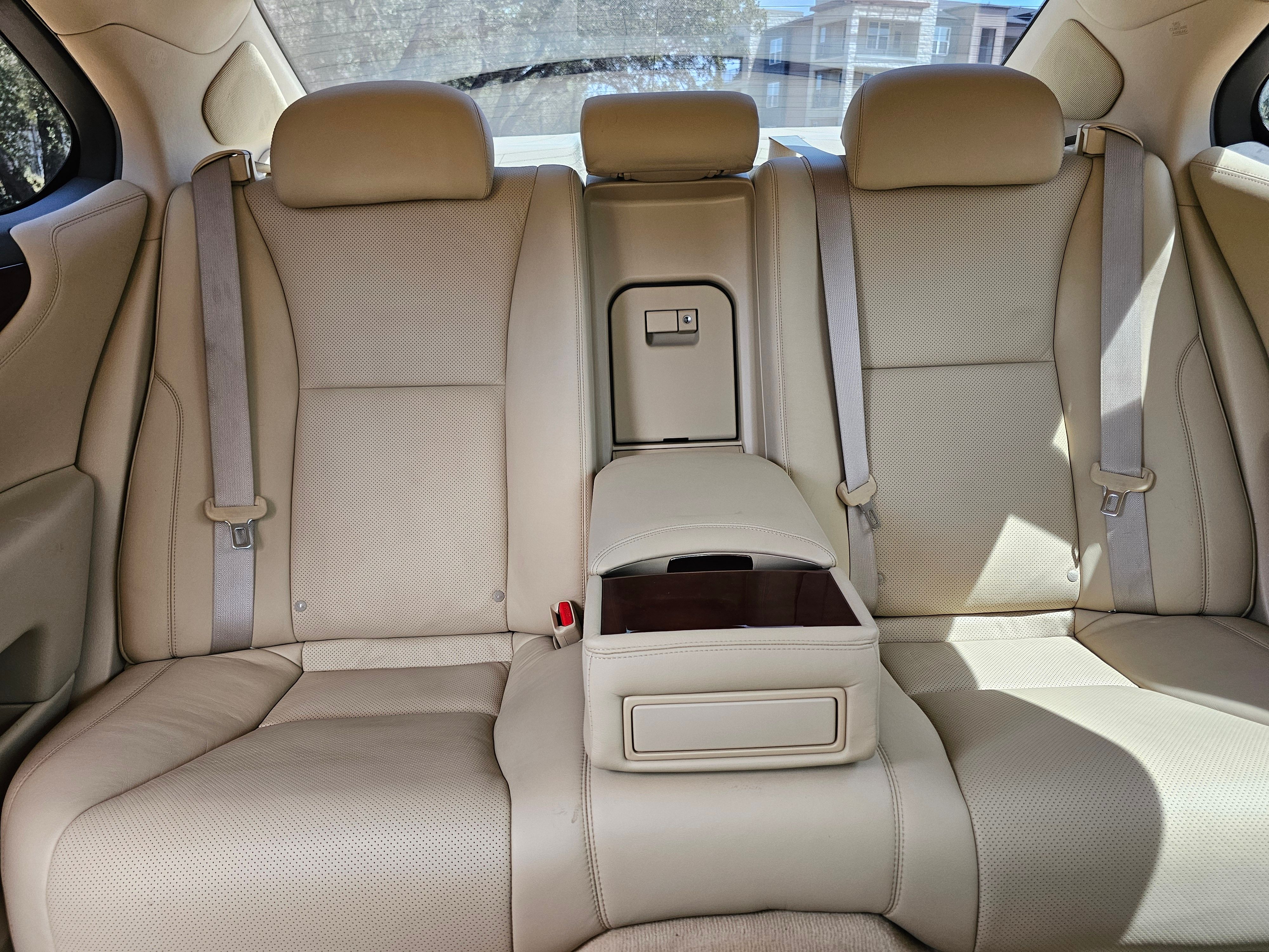 Used 2008 Lexus LS 460 RWD image 11