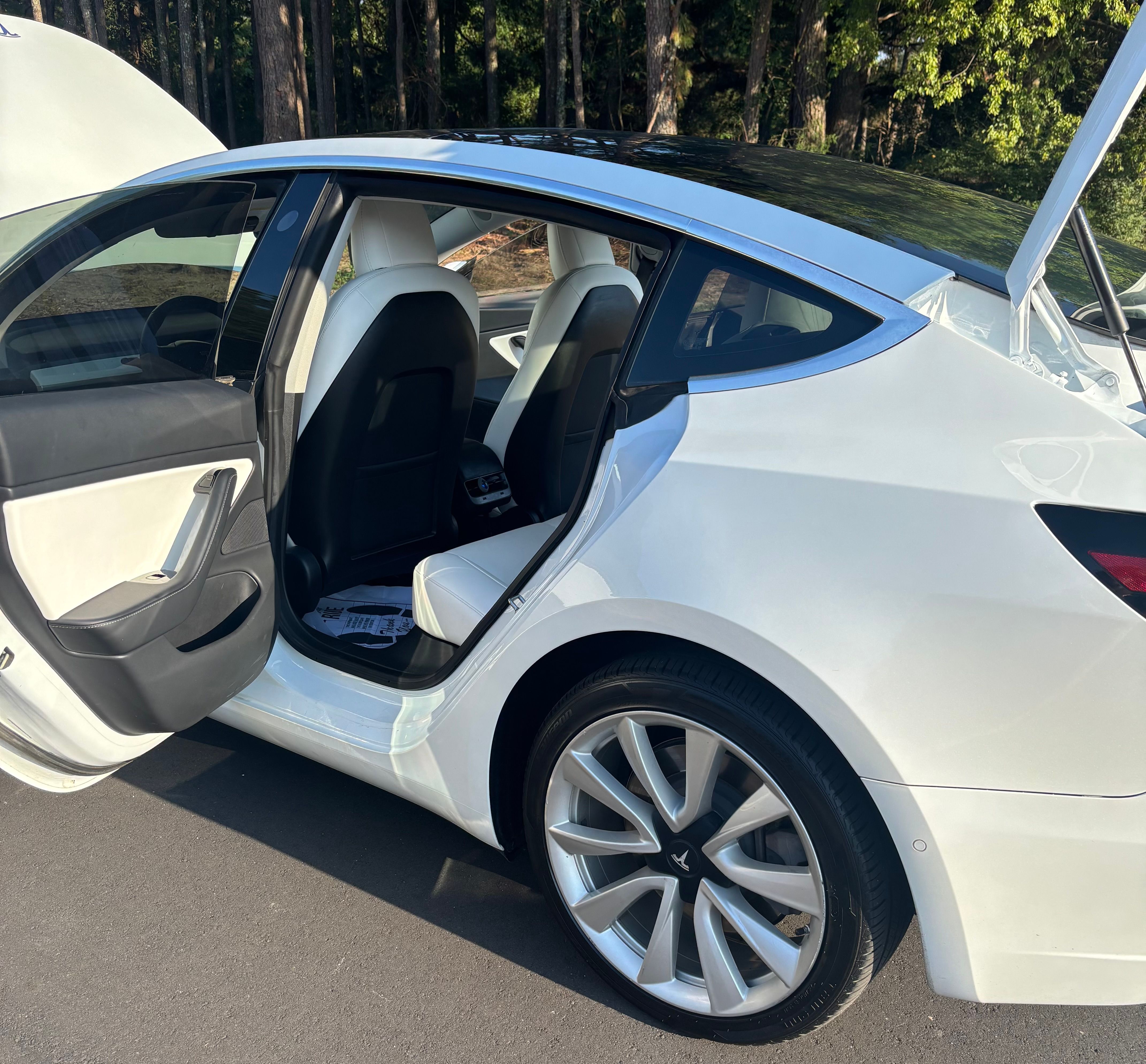 Used 2020 Tesla Model 3 Long Range AWD/4WD image 19