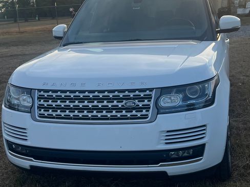 Used 2015 Land Rover Range Rover Supercharged image 4