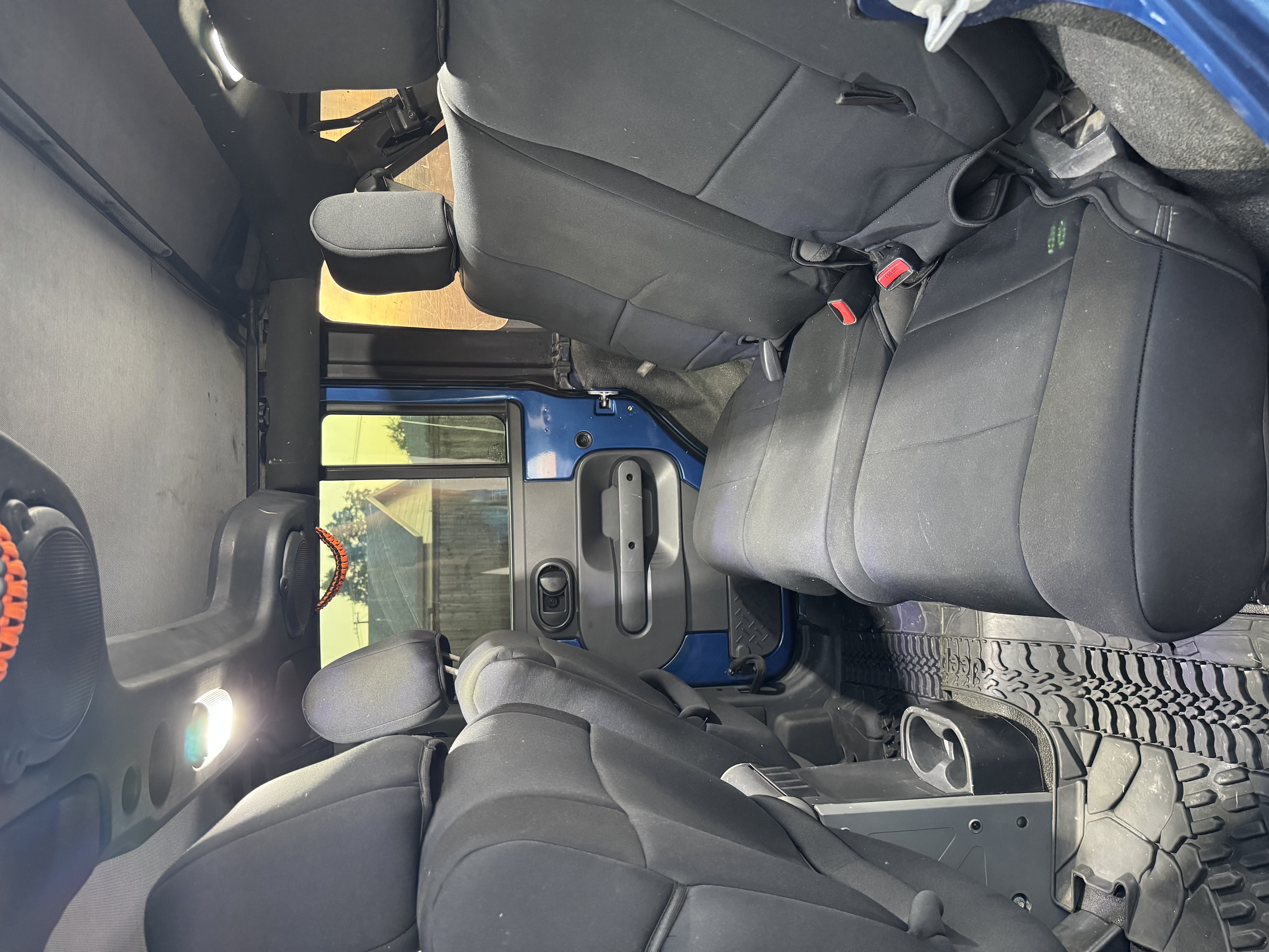 Used 2010 Jeep Wrangler Unlimited Sport image 8