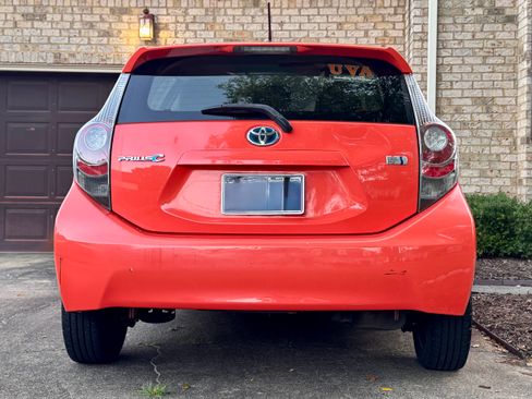 Used 2012 Toyota Prius C Two FWD image 5