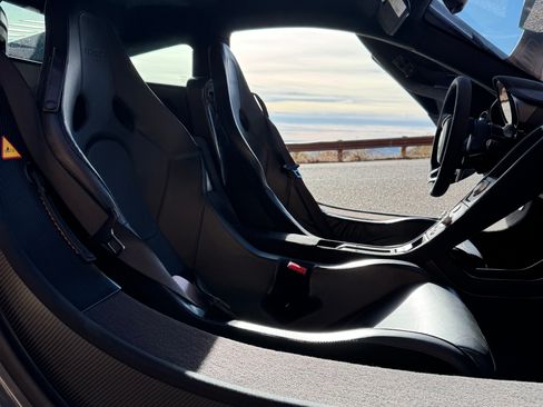 Used 2016 McLaren 675LT Coupe image 19