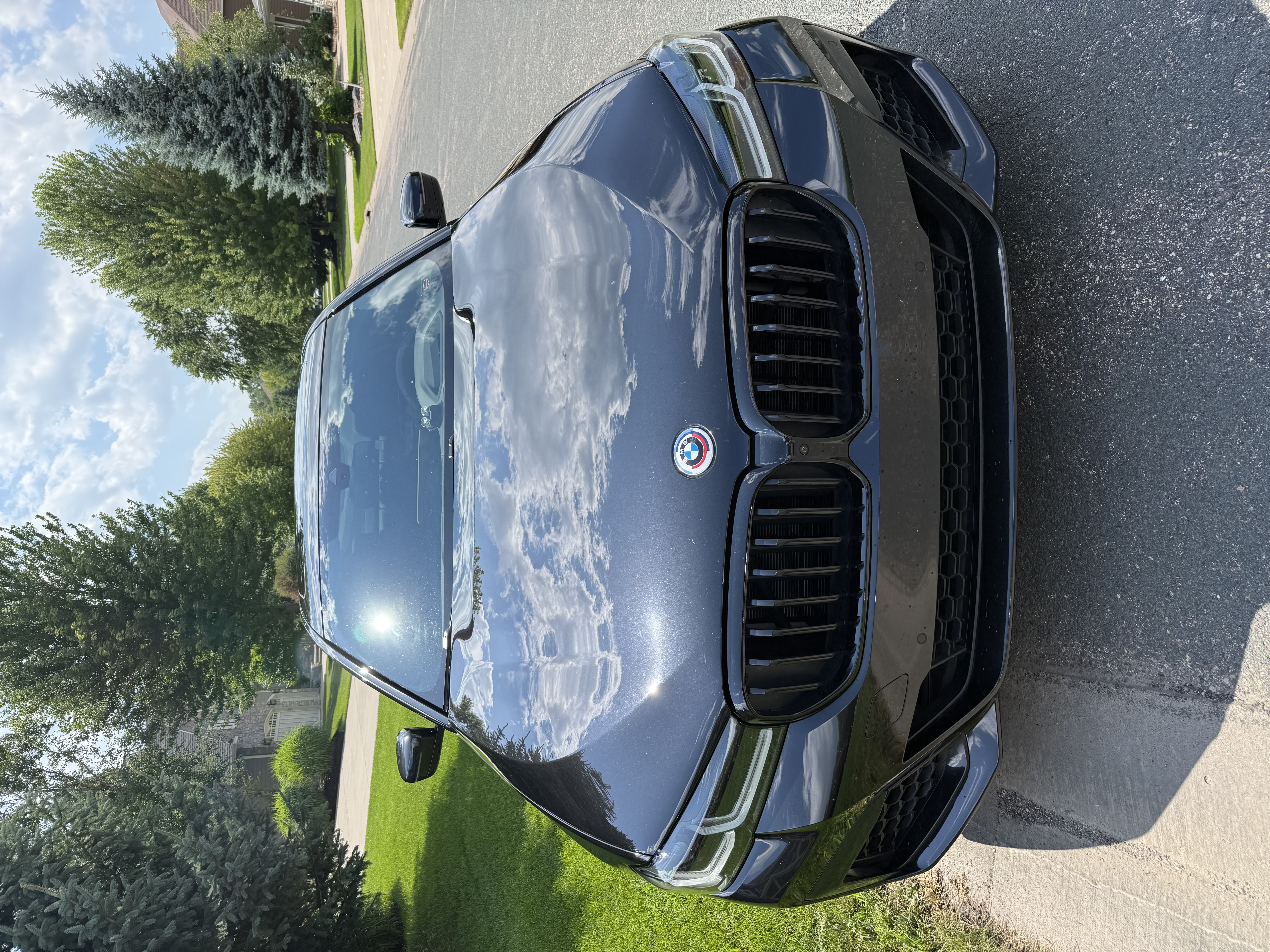 Used 2023 BMW M550i xDrive w/ Dynamic Handling Package AWD/4WD image 4