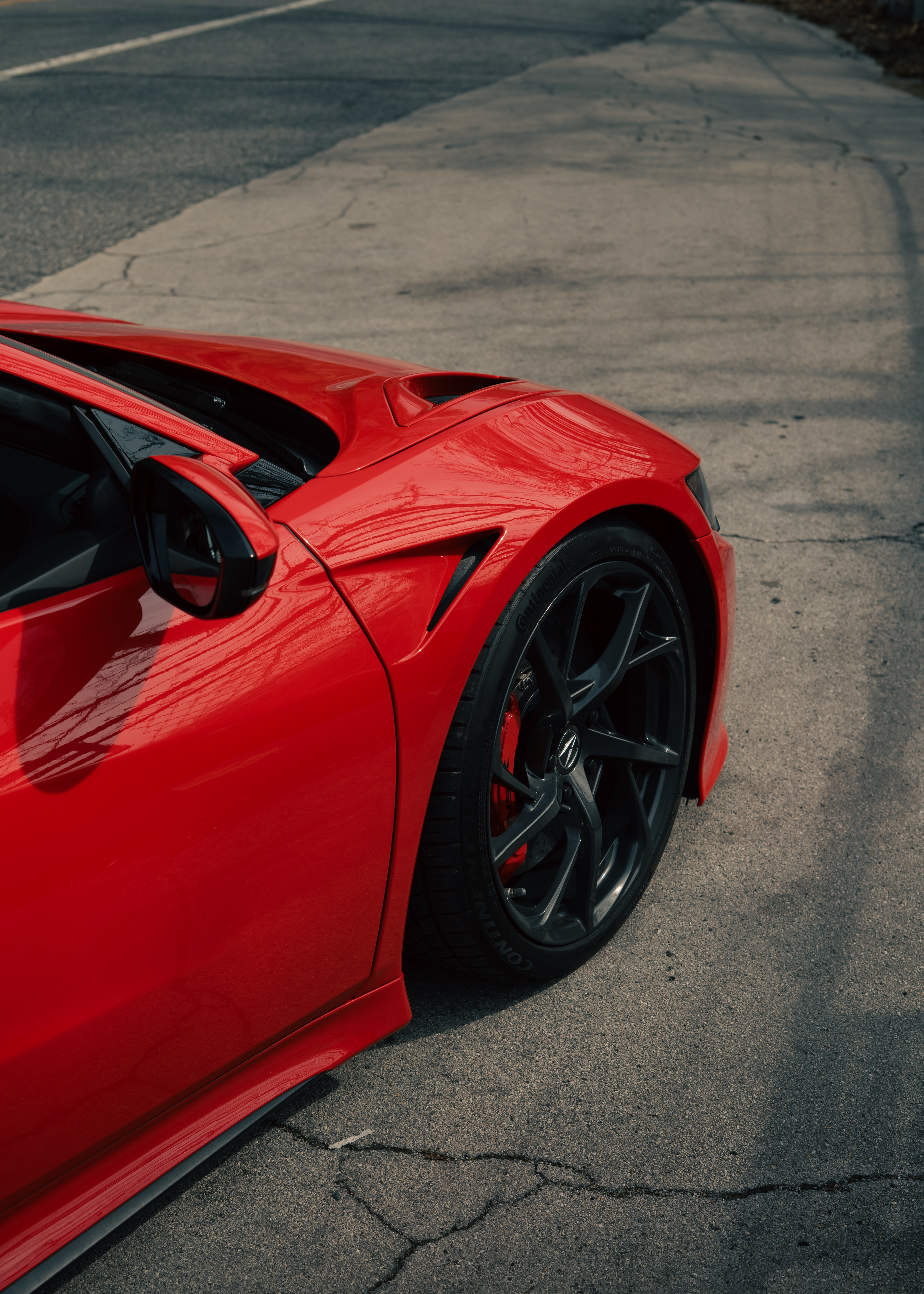 Used 2020 Acura NSX AWD/4WD image 4