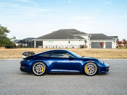 Used 2024 Porsche 911 GT3 image 2