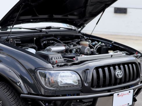 Used 2001 Toyota Tacoma 2WD Regular Cab image 25