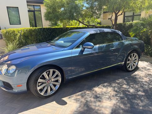 Used 2015 Bentley Continental GT image 2