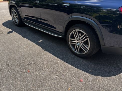 Used 2021 Mercedes-Benz GLS 450 4MATIC image 8