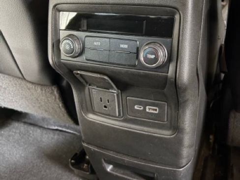 Used 2020 GMC Acadia SLT FWD image 18