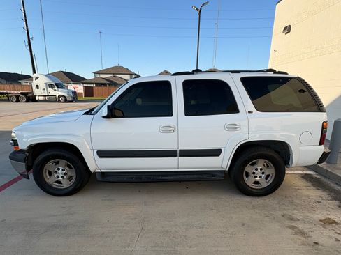 Used 2004 Chevrolet Tahoe LT w/ LT Preferred Equipment Group image 4