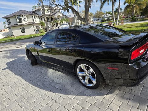 Used 2013 Dodge Charger R/T image 5