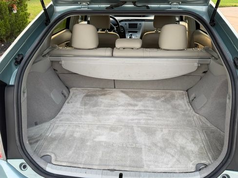 Used 2012 Toyota Prius Three w/ Solar Roof Pkg FWD image 6