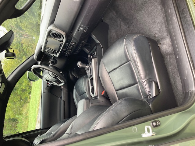 Used 2021 Toyota Tacoma TRD Off-Road w/ TRD Premium Off Road Package AWD/4WD image 15