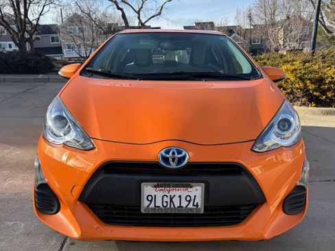 Used 2016 Toyota Prius C One image 1