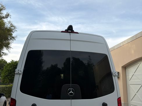 Used 2016 Mercedes-Benz Sprinter 2500 image 10