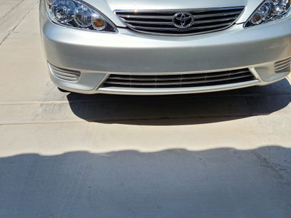 Used 2005 Toyota Camry LE