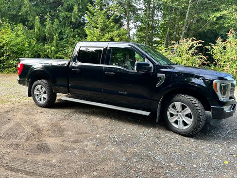 Used 2021 Ford F150 Platinum w/ FX4 Off-Road Package AWD/4WD image 2