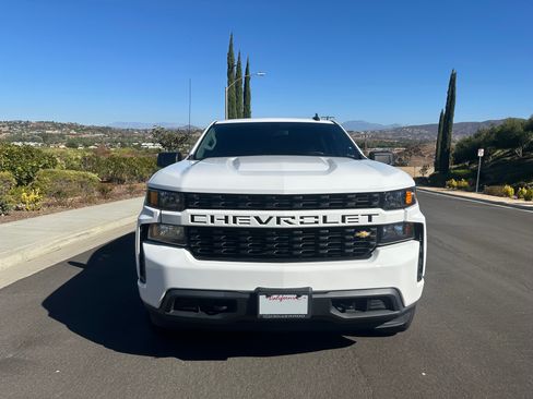 Used 2019 Chevrolet Silverado 1500 Custom w/ Custom Value Package RWD image 6