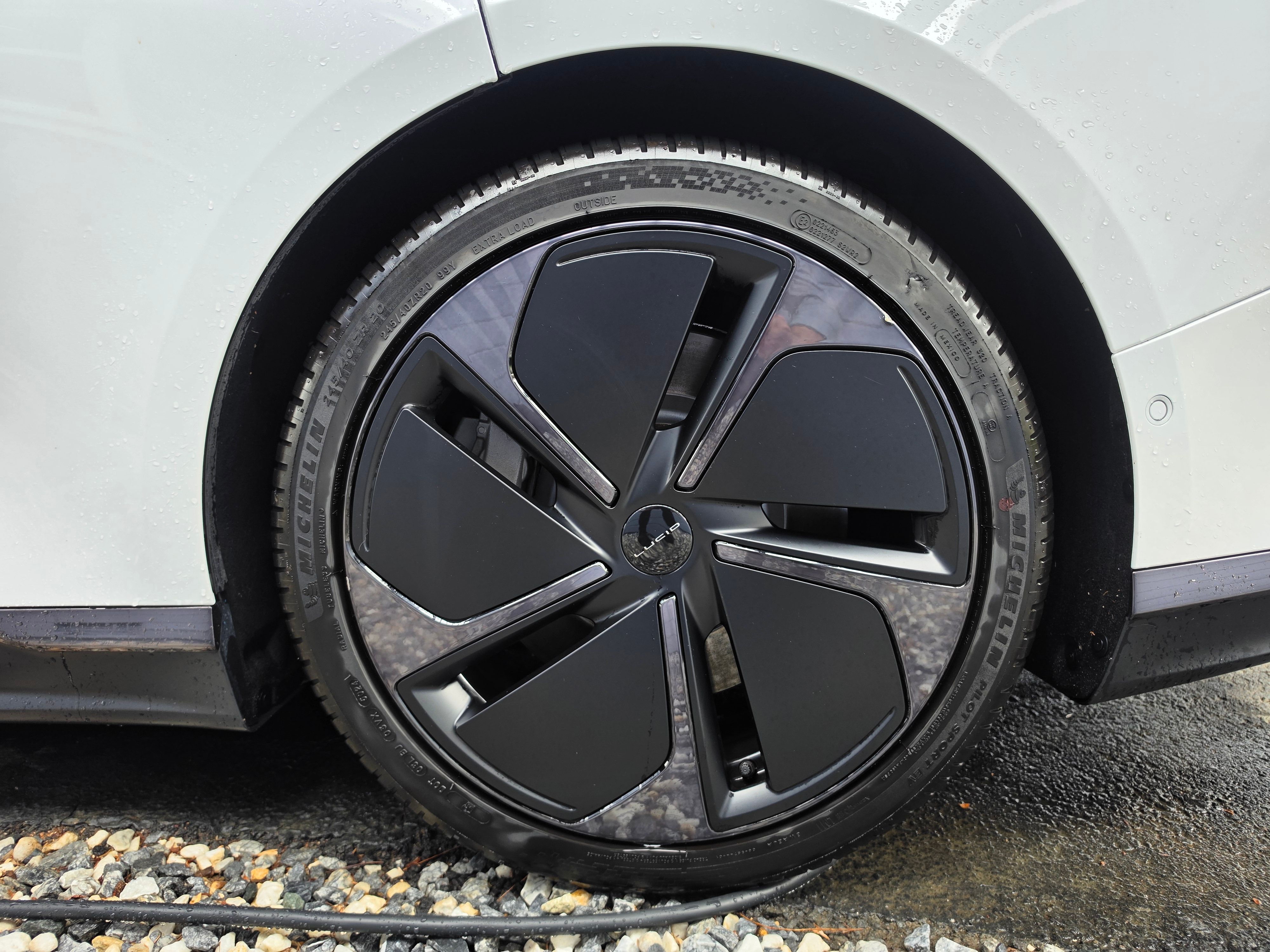 Used 2025 Lucid Air Pure RWD image 24