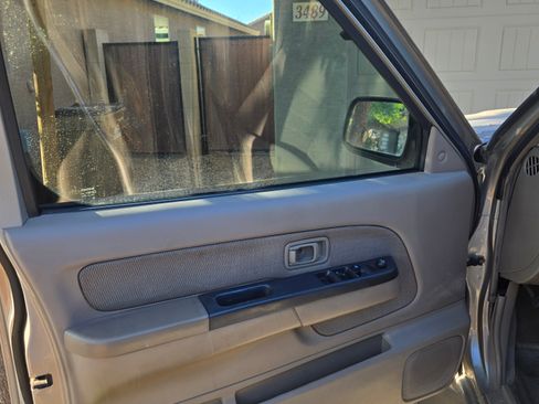 Used 2004 Nissan Frontier XE w/ (PWR) Pwr Pkg image 16