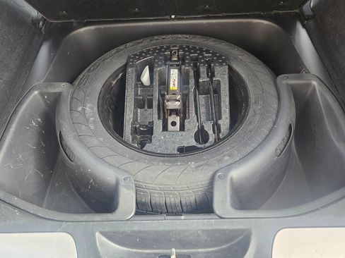 Used 2014 Jeep Grand Cherokee Overland AWD/4WD image 16
